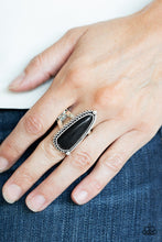 Load image into Gallery viewer, Pioneer Plains ~ Black
