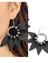 Load image into Gallery viewer, Flower Child Fever ~ Black

