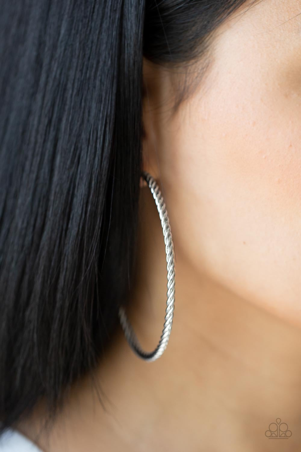 Resist The Twist ~ Hoop Silver