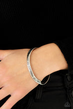 Load image into Gallery viewer, Perfect Present ~ Silver

