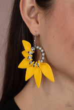 Load image into Gallery viewer, Flower Child Fever ~ Yellow
